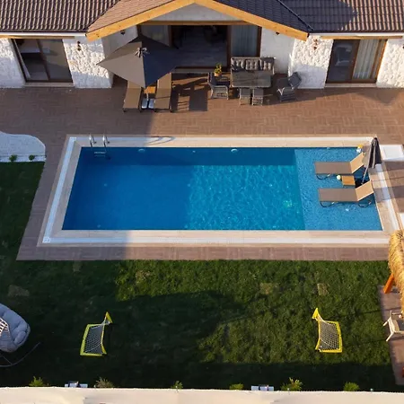 Dumi House